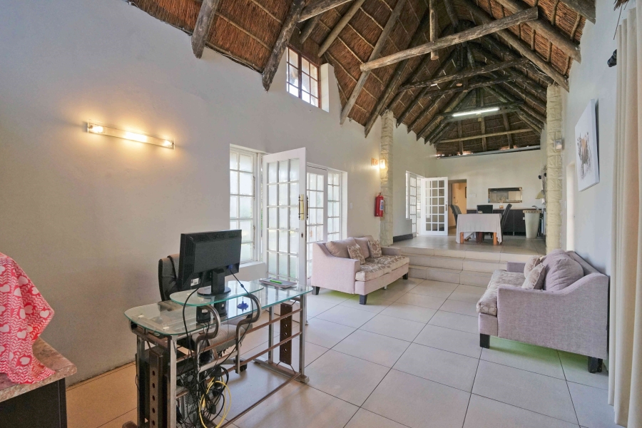 5 Bedroom Property for Sale in Vincent Eastern Cape